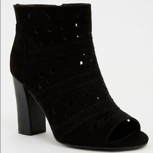 Torrid Black Peep toe bootie size 6